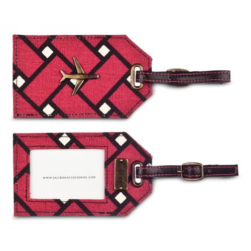 basketweave luggage tag in berry