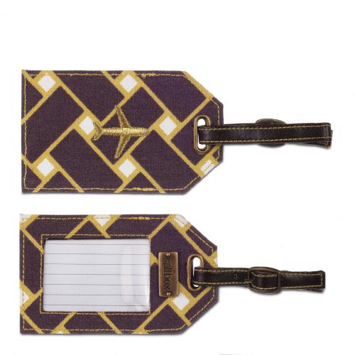 basketweave luggage tag in vineyard